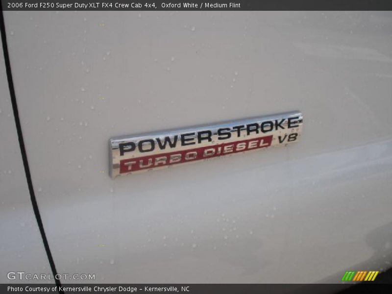 Oxford White / Medium Flint 2006 Ford F250 Super Duty XLT FX4 Crew Cab 4x4