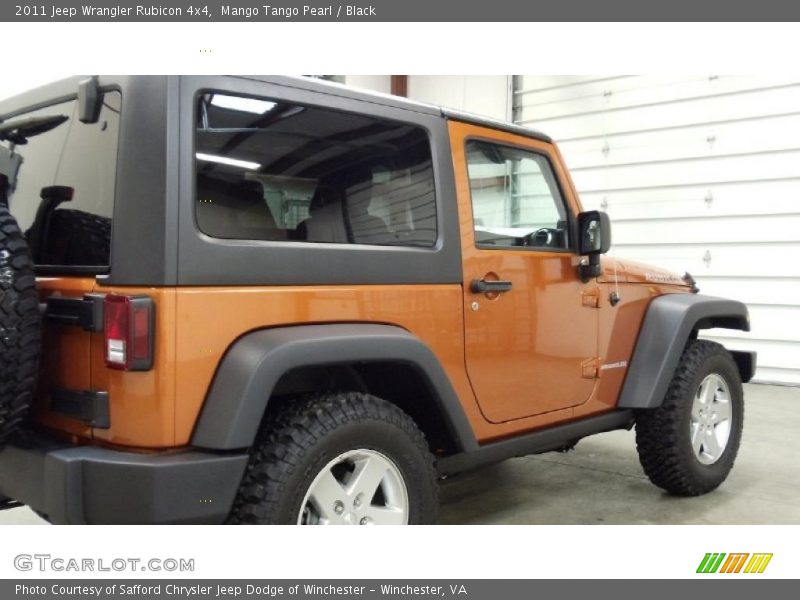 Mango Tango Pearl / Black 2011 Jeep Wrangler Rubicon 4x4