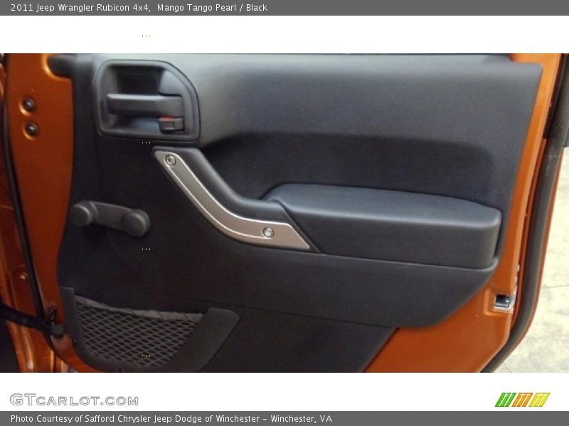 Mango Tango Pearl / Black 2011 Jeep Wrangler Rubicon 4x4