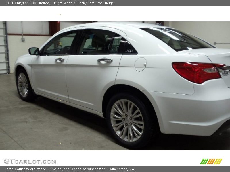 Bright White / Black/Light Frost Beige 2011 Chrysler 200 Limited