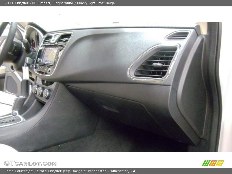 Bright White / Black/Light Frost Beige 2011 Chrysler 200 Limited