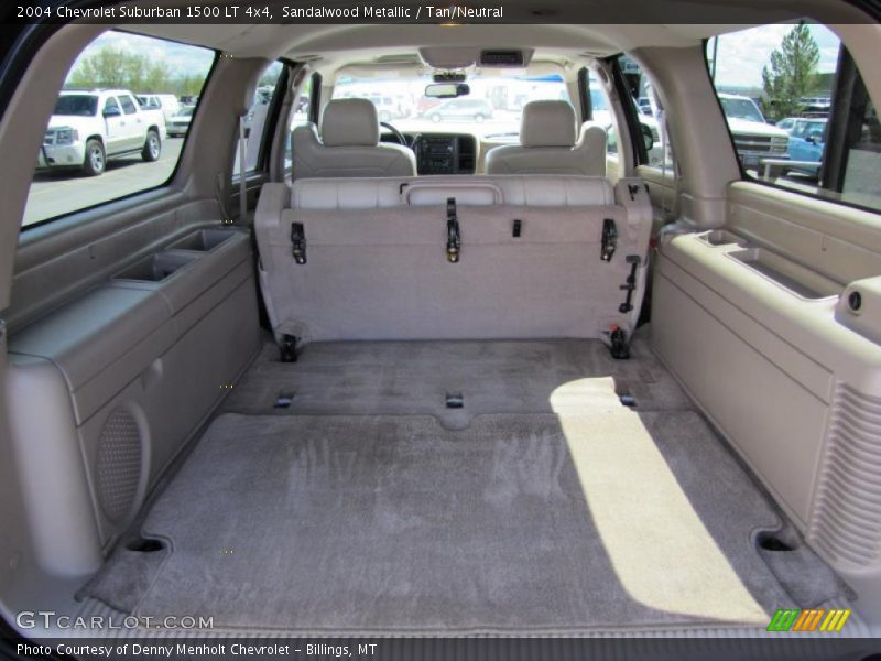 Sandalwood Metallic / Tan/Neutral 2004 Chevrolet Suburban 1500 LT 4x4