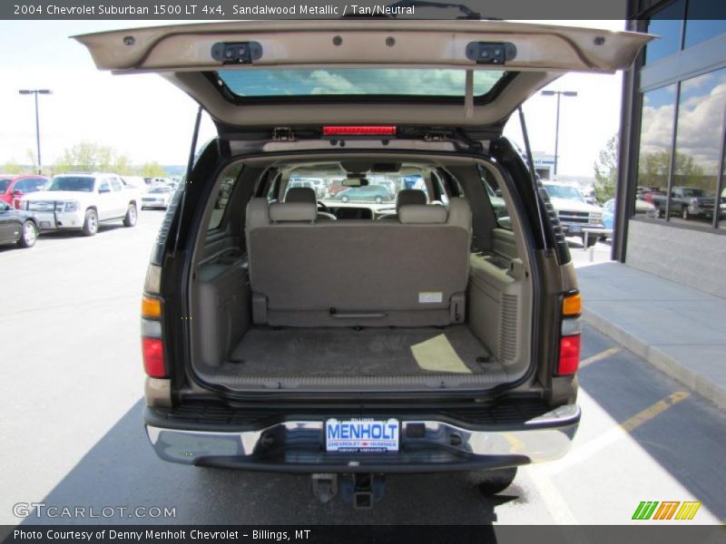 Sandalwood Metallic / Tan/Neutral 2004 Chevrolet Suburban 1500 LT 4x4