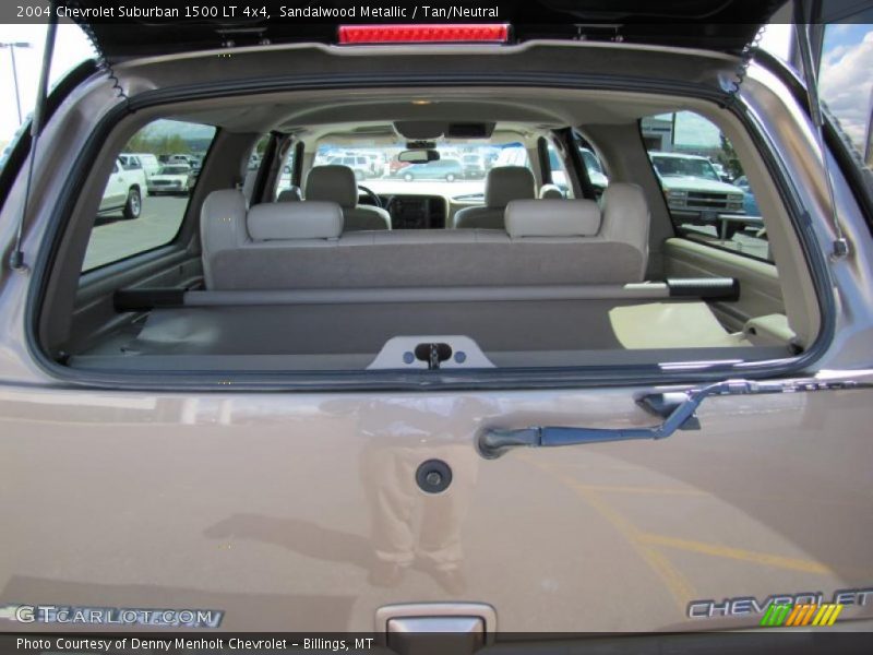 Sandalwood Metallic / Tan/Neutral 2004 Chevrolet Suburban 1500 LT 4x4