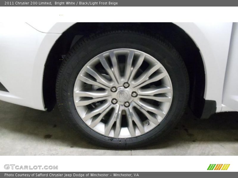Bright White / Black/Light Frost Beige 2011 Chrysler 200 Limited