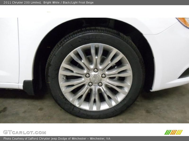 Bright White / Black/Light Frost Beige 2011 Chrysler 200 Limited