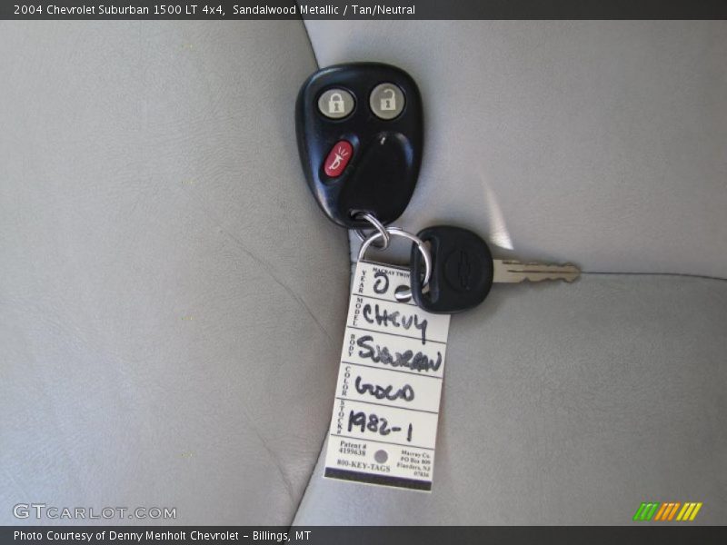 Sandalwood Metallic / Tan/Neutral 2004 Chevrolet Suburban 1500 LT 4x4