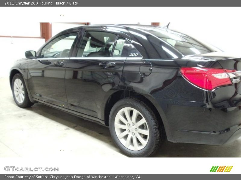 Black / Black 2011 Chrysler 200 Touring