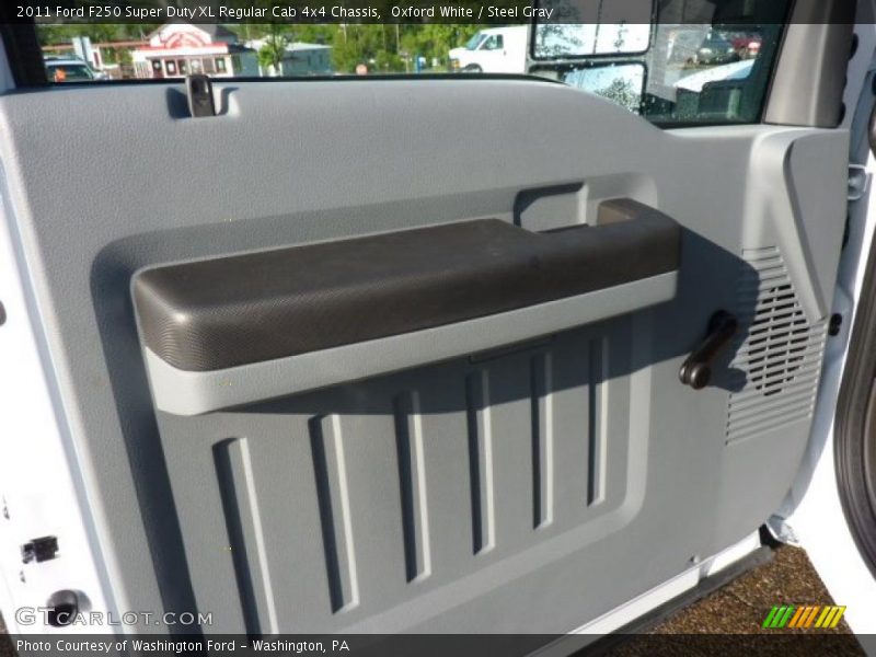 Oxford White / Steel Gray 2011 Ford F250 Super Duty XL Regular Cab 4x4 Chassis