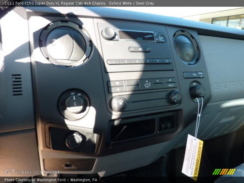 Oxford White / Steel Gray 2011 Ford F250 Super Duty XL Regular Cab 4x4 Chassis