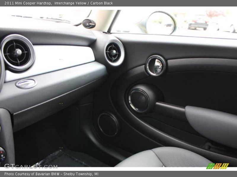 Interchange Yellow / Carbon Black 2011 Mini Cooper Hardtop