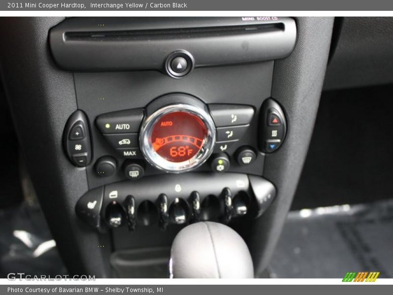Interchange Yellow / Carbon Black 2011 Mini Cooper Hardtop