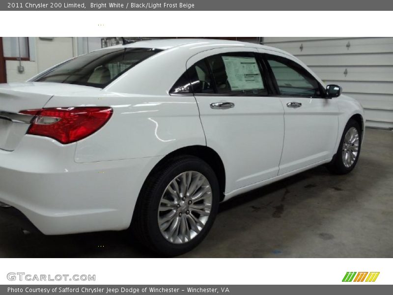 Bright White / Black/Light Frost Beige 2011 Chrysler 200 Limited