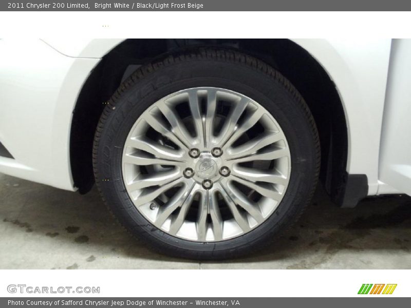 Bright White / Black/Light Frost Beige 2011 Chrysler 200 Limited