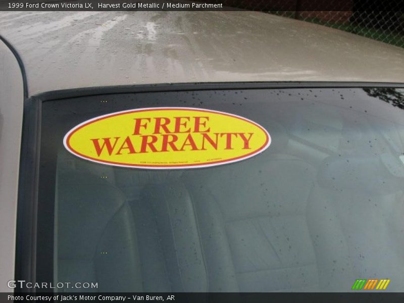 Harvest Gold Metallic / Medium Parchment 1999 Ford Crown Victoria LX
