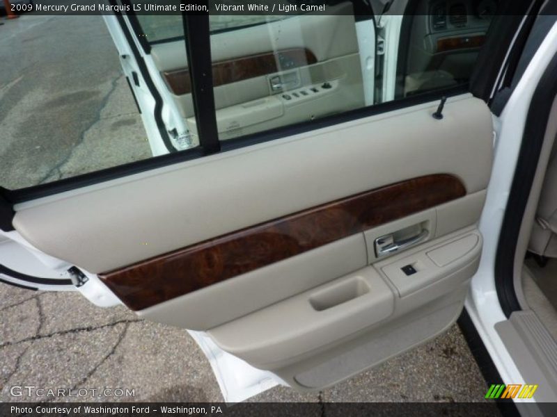 Vibrant White / Light Camel 2009 Mercury Grand Marquis LS Ultimate Edition