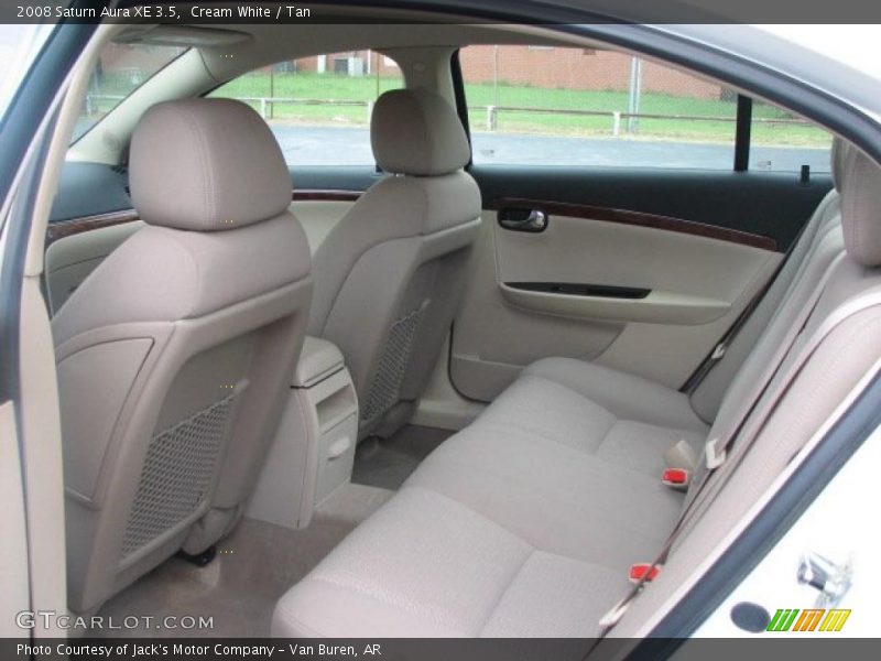 Cream White / Tan 2008 Saturn Aura XE 3.5