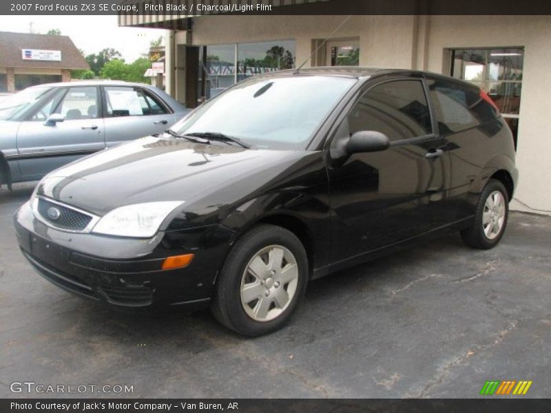 Pitch Black / Charcoal/Light Flint 2007 Ford Focus ZX3 SE Coupe