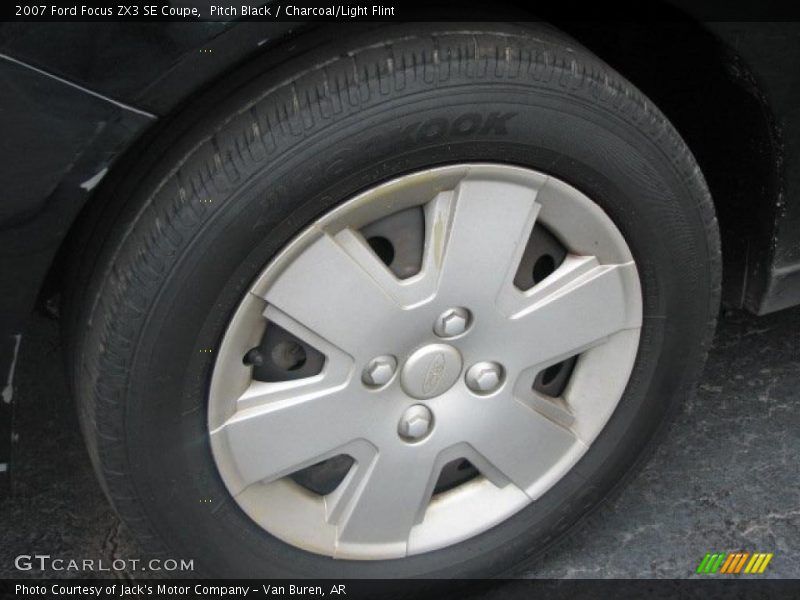 Pitch Black / Charcoal/Light Flint 2007 Ford Focus ZX3 SE Coupe