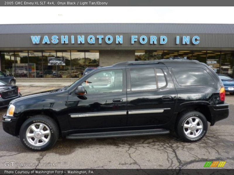 Onyx Black / Light Tan/Ebony 2005 GMC Envoy XL SLT 4x4