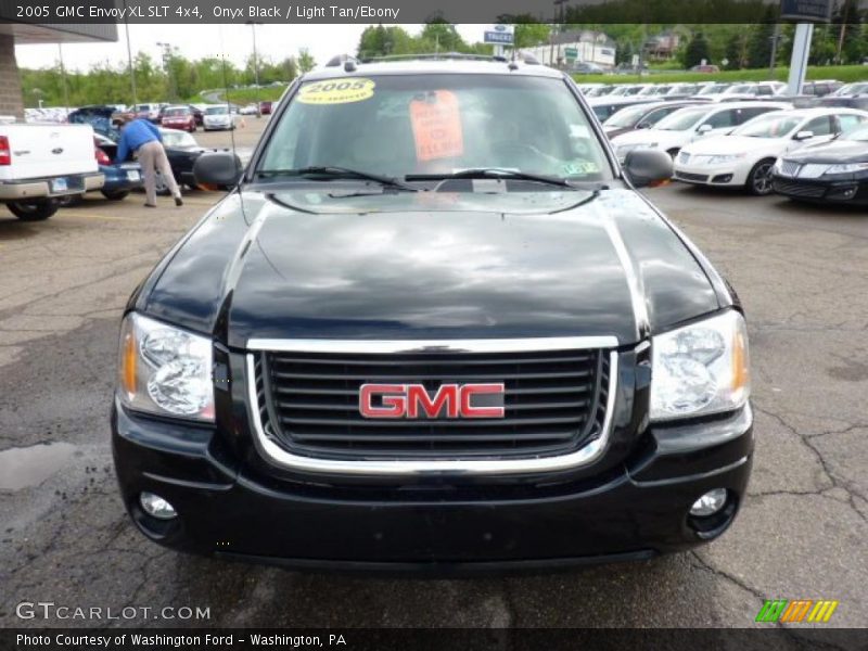 Onyx Black / Light Tan/Ebony 2005 GMC Envoy XL SLT 4x4
