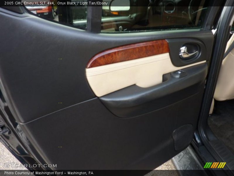 Onyx Black / Light Tan/Ebony 2005 GMC Envoy XL SLT 4x4