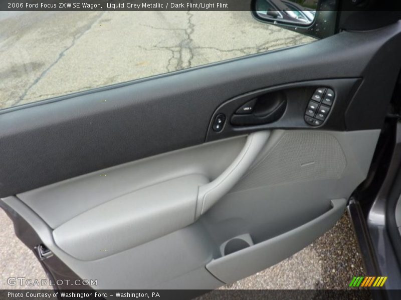 Door Panel of 2006 Focus ZXW SE Wagon