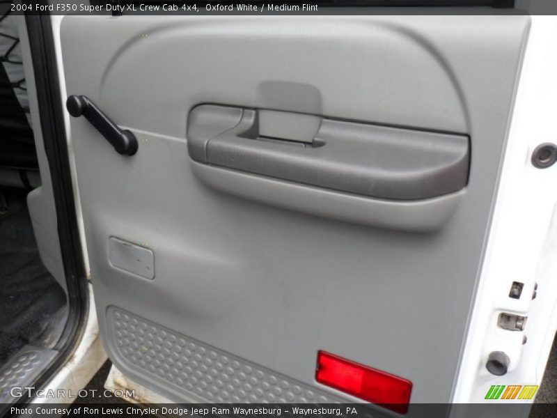 Oxford White / Medium Flint 2004 Ford F350 Super Duty XL Crew Cab 4x4