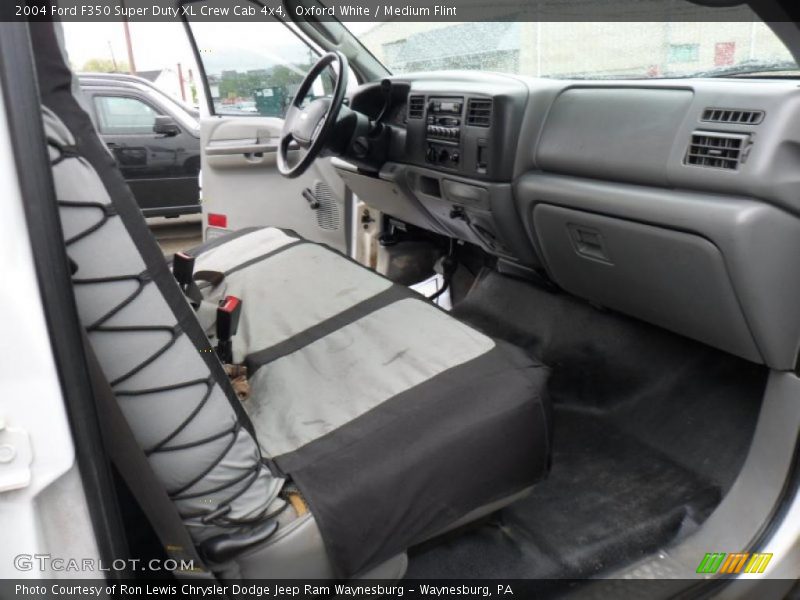Oxford White / Medium Flint 2004 Ford F350 Super Duty XL Crew Cab 4x4
