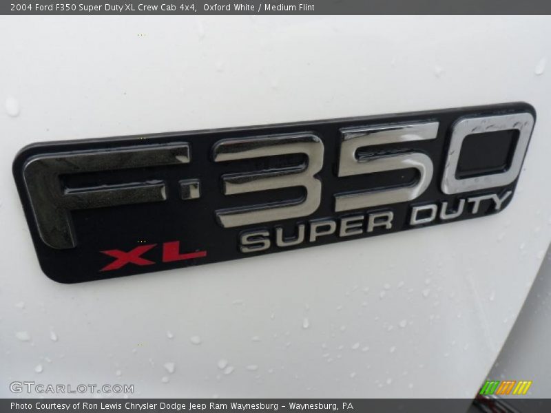 Oxford White / Medium Flint 2004 Ford F350 Super Duty XL Crew Cab 4x4