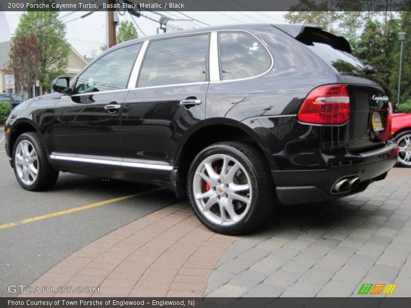 Basalt Black Metallic / Black 2009 Porsche Cayenne Turbo