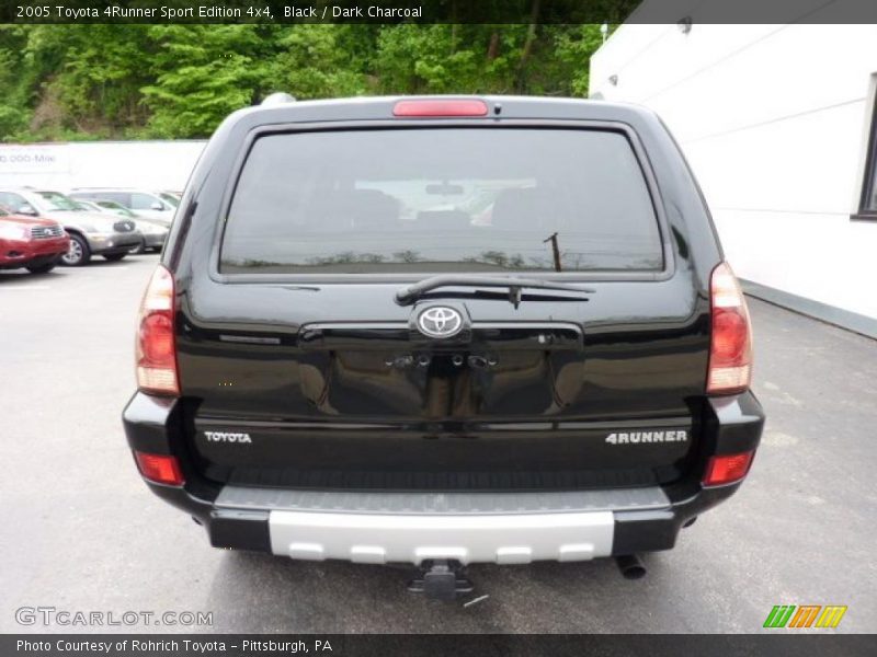 Black / Dark Charcoal 2005 Toyota 4Runner Sport Edition 4x4