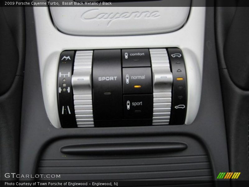 Controls of 2009 Cayenne Turbo