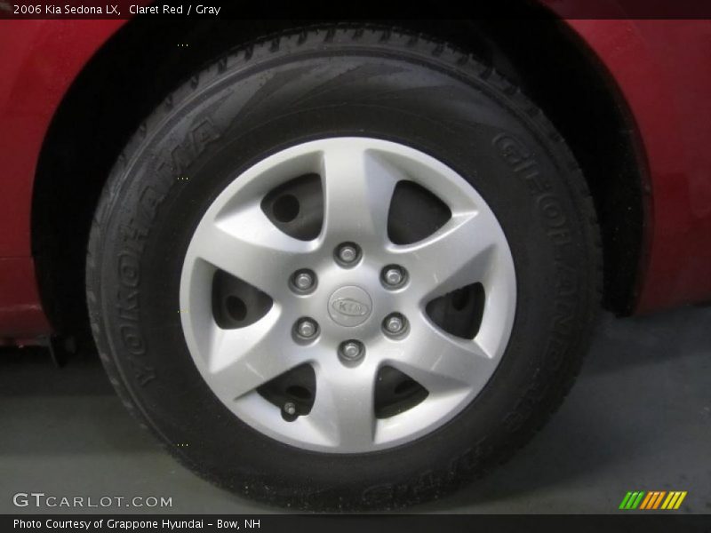 Claret Red / Gray 2006 Kia Sedona LX