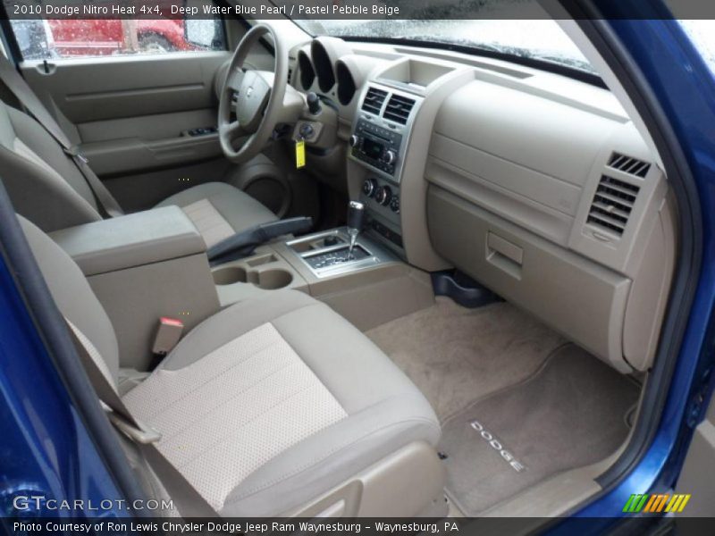  2010 Nitro Heat 4x4 Pastel Pebble Beige Interior