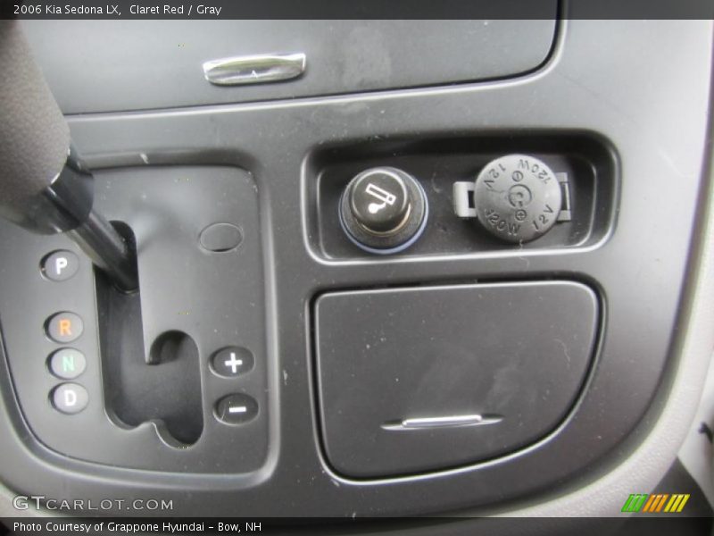 Claret Red / Gray 2006 Kia Sedona LX