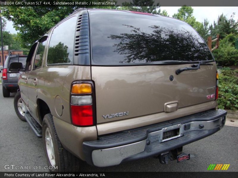 Sandalwood Metallic / Neutral/Shale 2004 GMC Yukon SLT 4x4