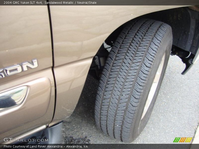 Sandalwood Metallic / Neutral/Shale 2004 GMC Yukon SLT 4x4
