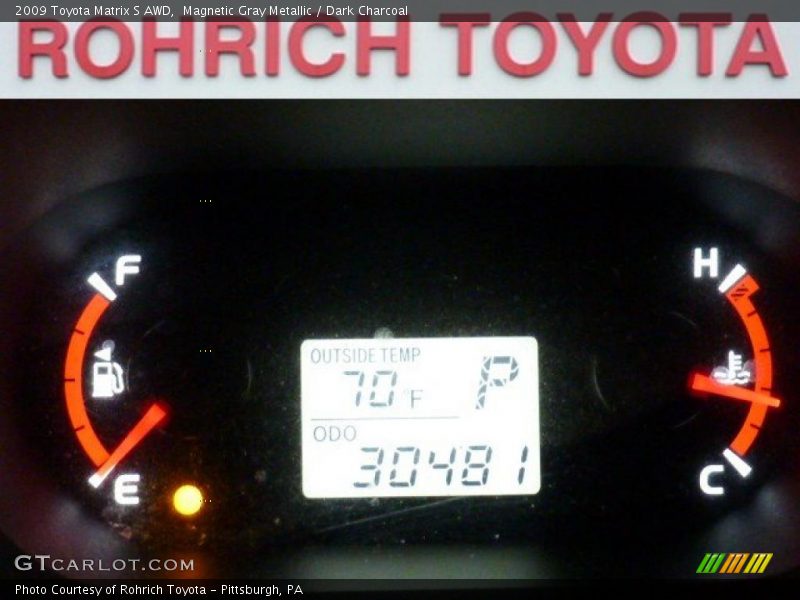 Magnetic Gray Metallic / Dark Charcoal 2009 Toyota Matrix S AWD