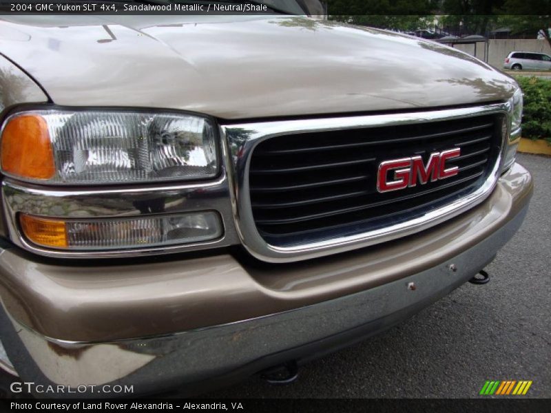 Sandalwood Metallic / Neutral/Shale 2004 GMC Yukon SLT 4x4