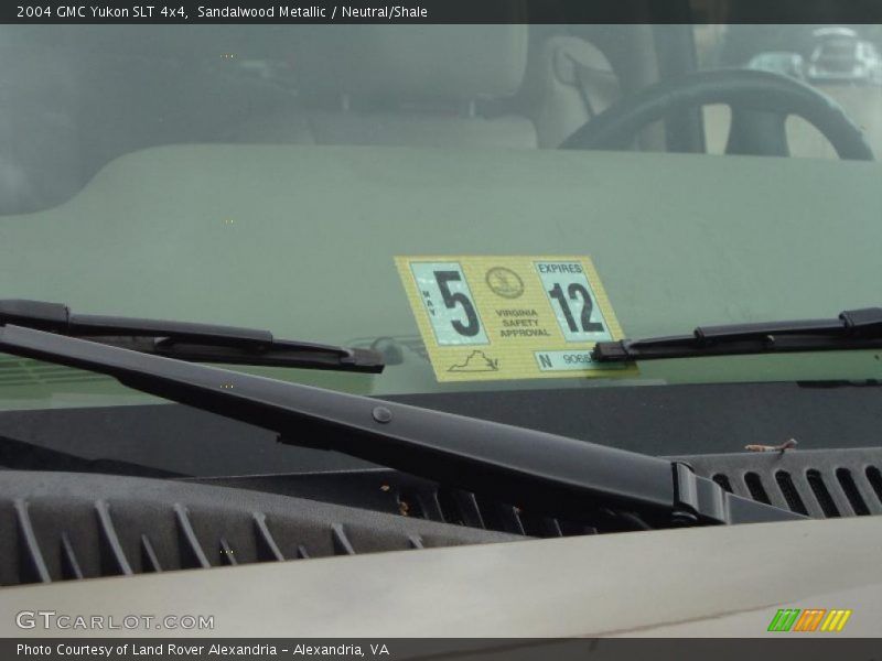 Sandalwood Metallic / Neutral/Shale 2004 GMC Yukon SLT 4x4