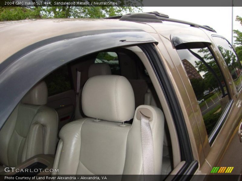 Sandalwood Metallic / Neutral/Shale 2004 GMC Yukon SLT 4x4