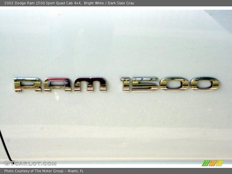 Bright White / Dark Slate Gray 2002 Dodge Ram 1500 Sport Quad Cab 4x4