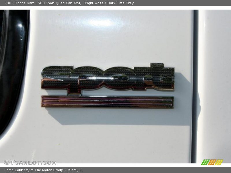 Bright White / Dark Slate Gray 2002 Dodge Ram 1500 Sport Quad Cab 4x4