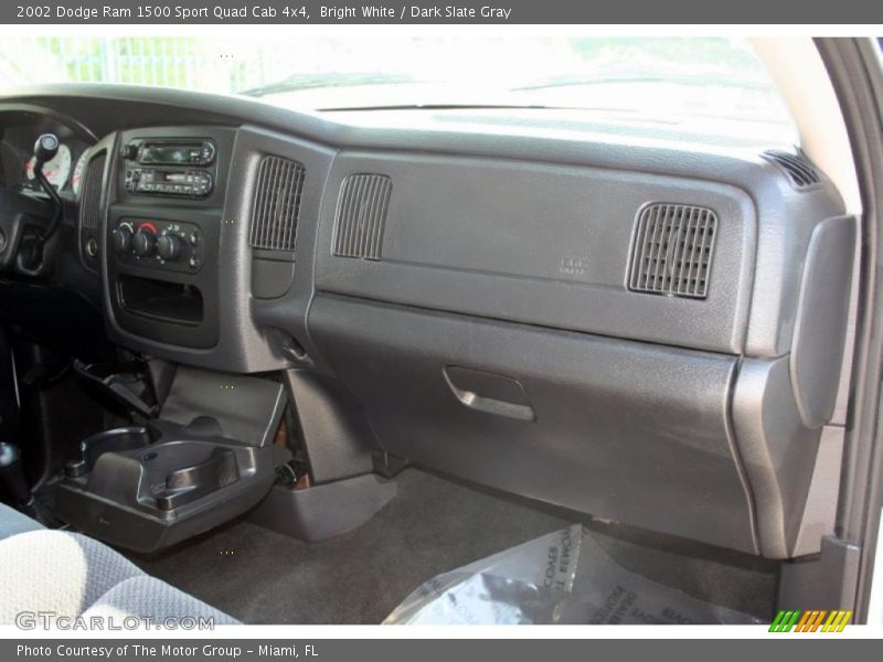 Bright White / Dark Slate Gray 2002 Dodge Ram 1500 Sport Quad Cab 4x4