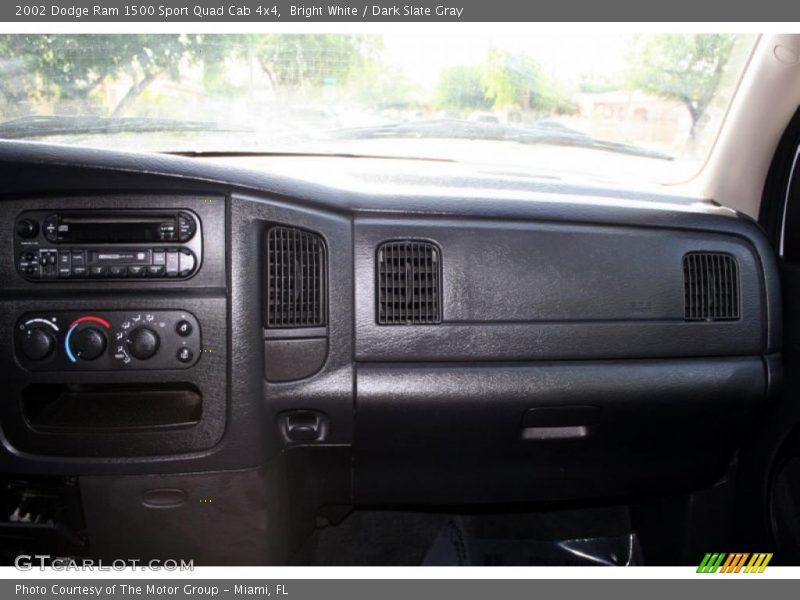 Bright White / Dark Slate Gray 2002 Dodge Ram 1500 Sport Quad Cab 4x4