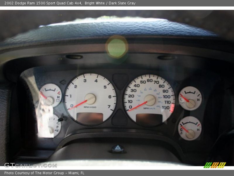 Bright White / Dark Slate Gray 2002 Dodge Ram 1500 Sport Quad Cab 4x4