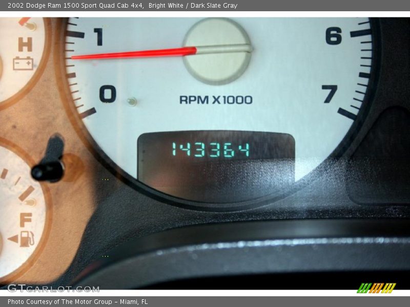 Bright White / Dark Slate Gray 2002 Dodge Ram 1500 Sport Quad Cab 4x4