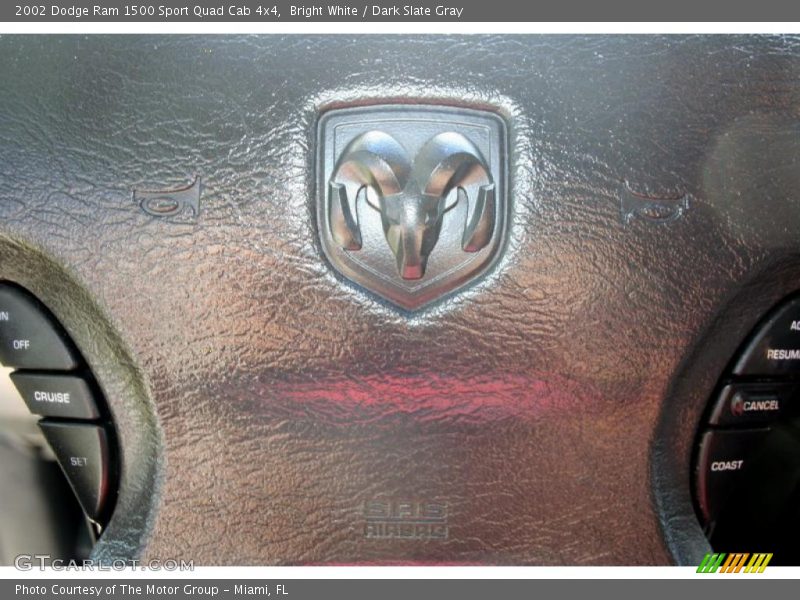 Bright White / Dark Slate Gray 2002 Dodge Ram 1500 Sport Quad Cab 4x4