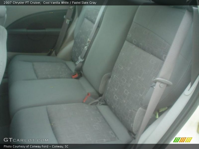 Cool Vanilla White / Pastel Slate Gray 2007 Chrysler PT Cruiser